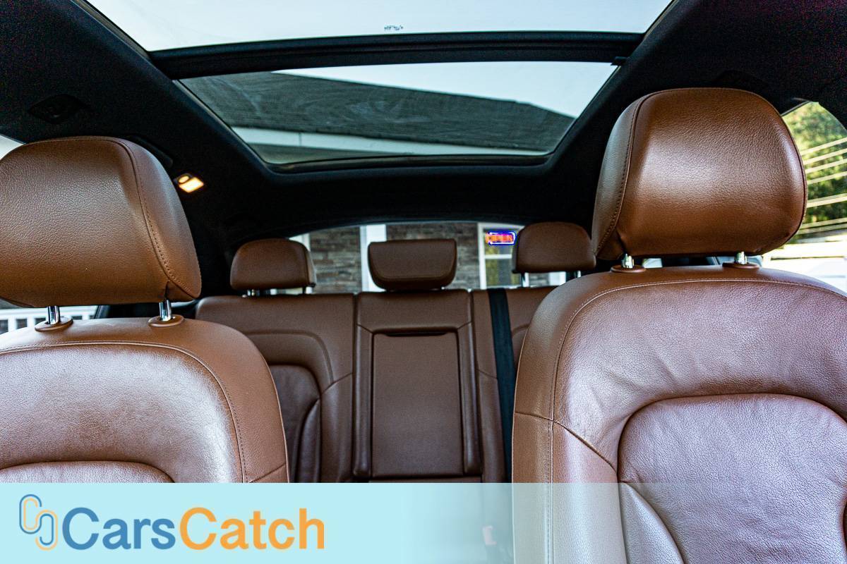 CARSCATCH - Used vehicle - SUV AUDI Q5 2011