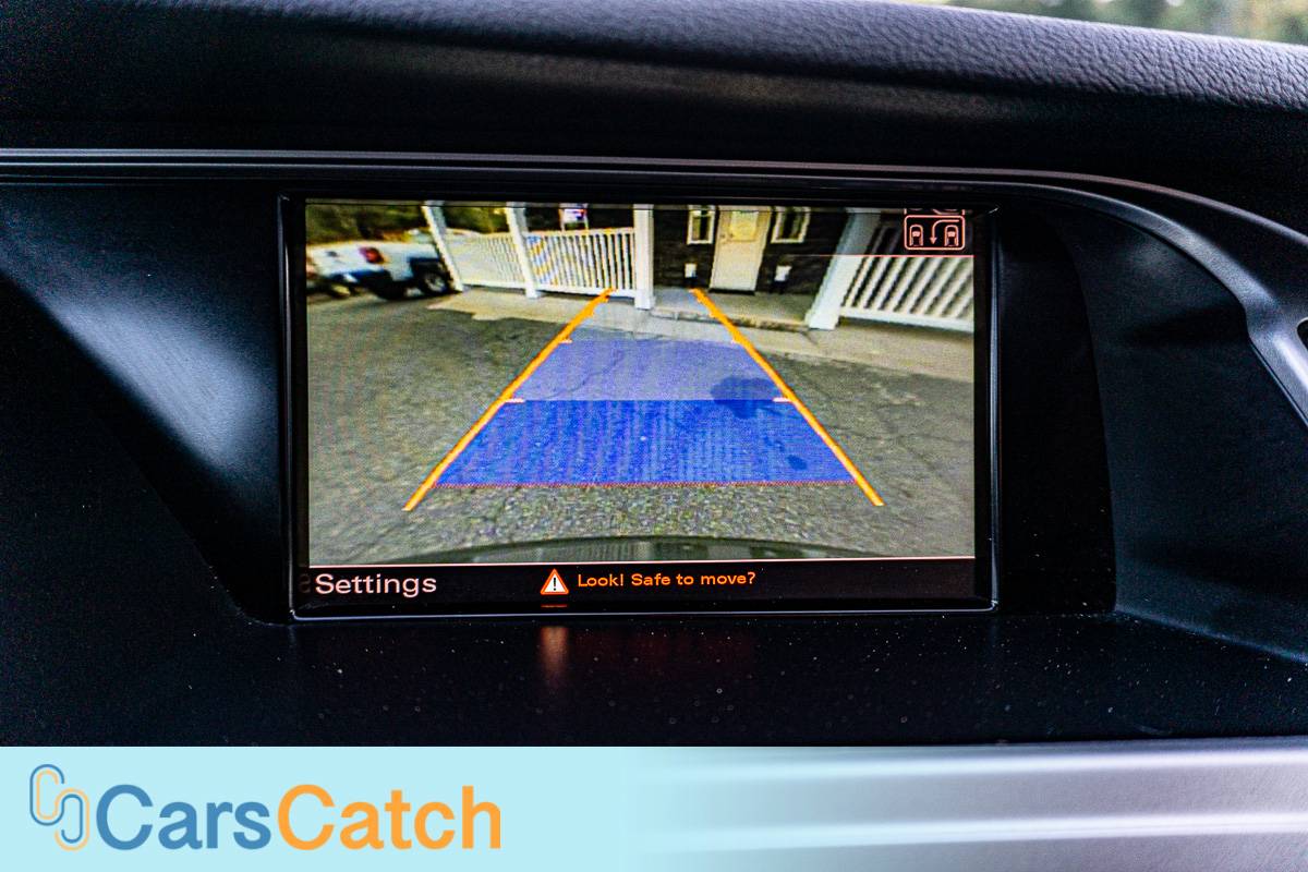 CARSCATCH - Used vehicle - Sedan AUDI A4 2011