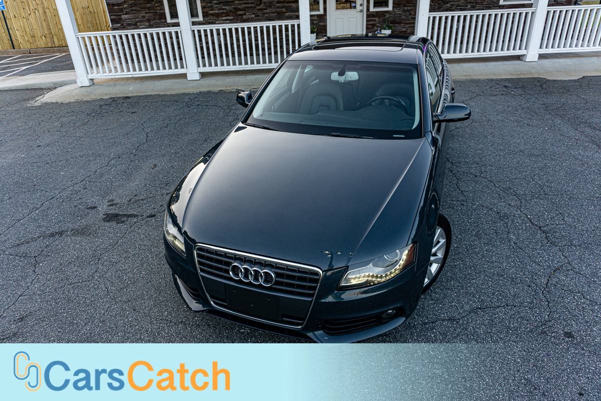 CARSCATCH - Used vehicle - Sedan AUDI A4 2011
