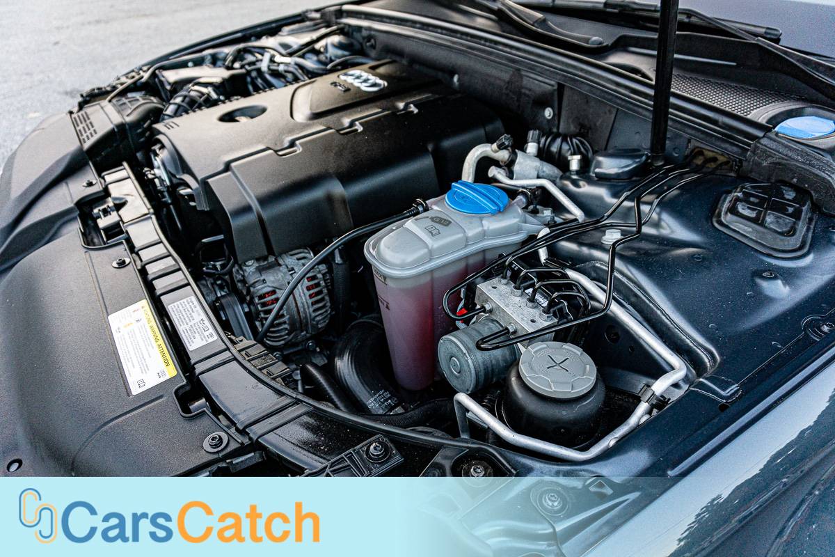 CARSCATCH - Used vehicle - Sedan AUDI A4 2011