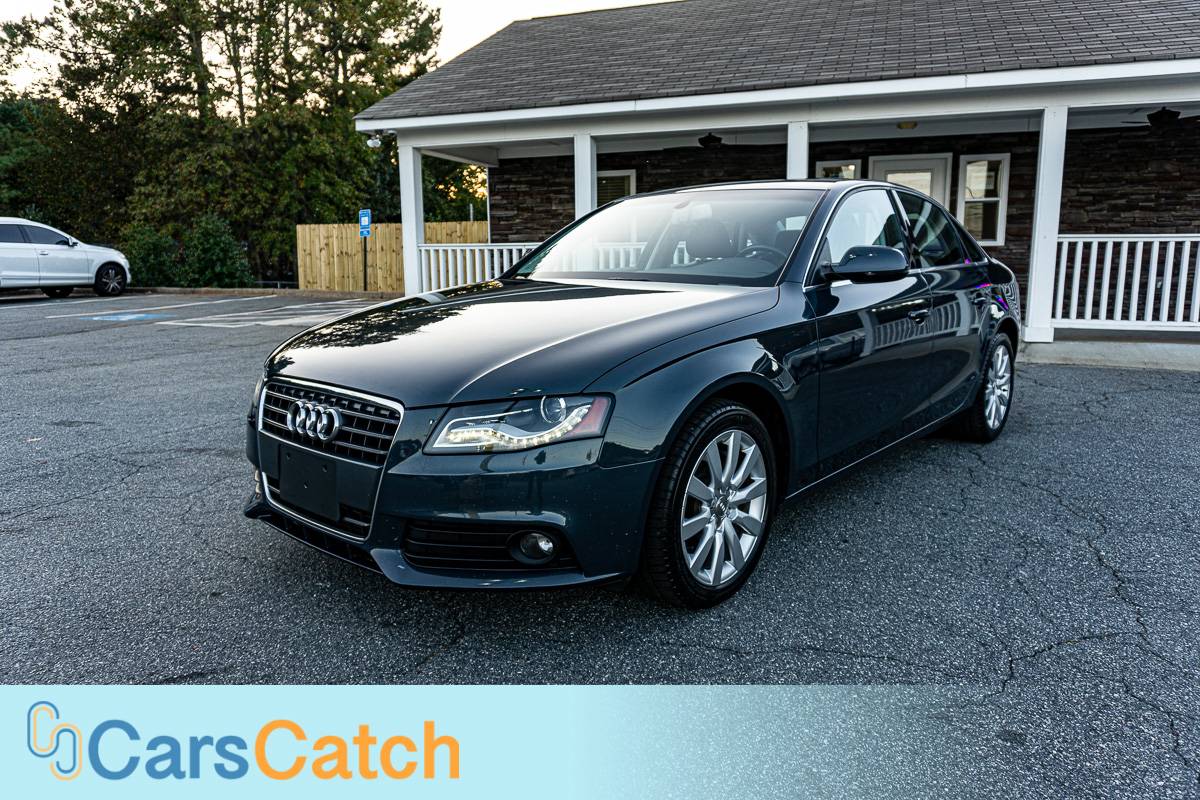 CARSCATCH - Used vehicle - Sedan AUDI A4 2011