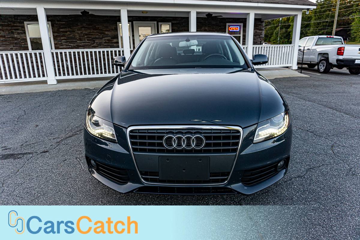 CARSCATCH - Used vehicle - Sedan AUDI A4 2011