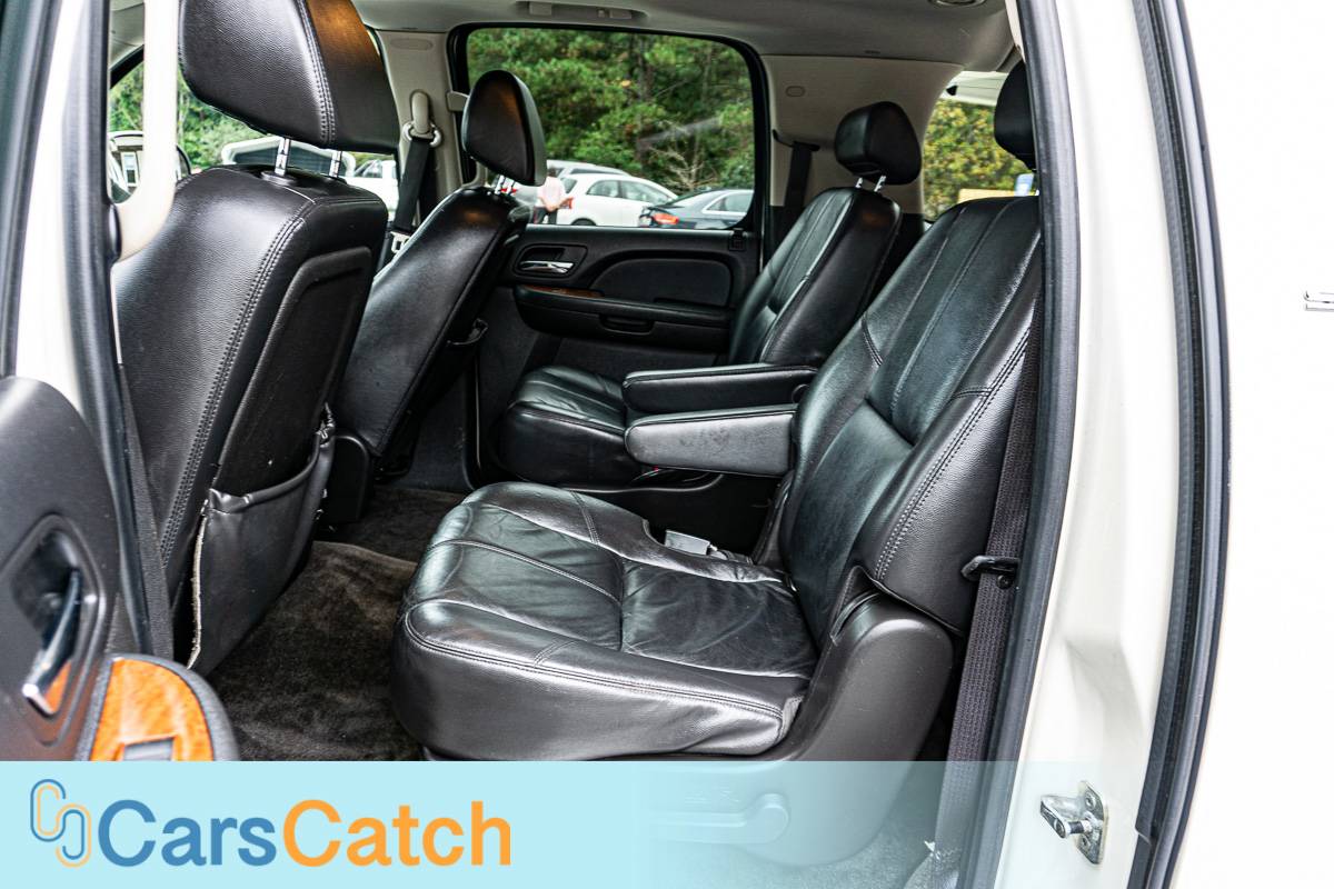 CARSCATCH - Used vehicle - SUV GMC YUKON XL 2008