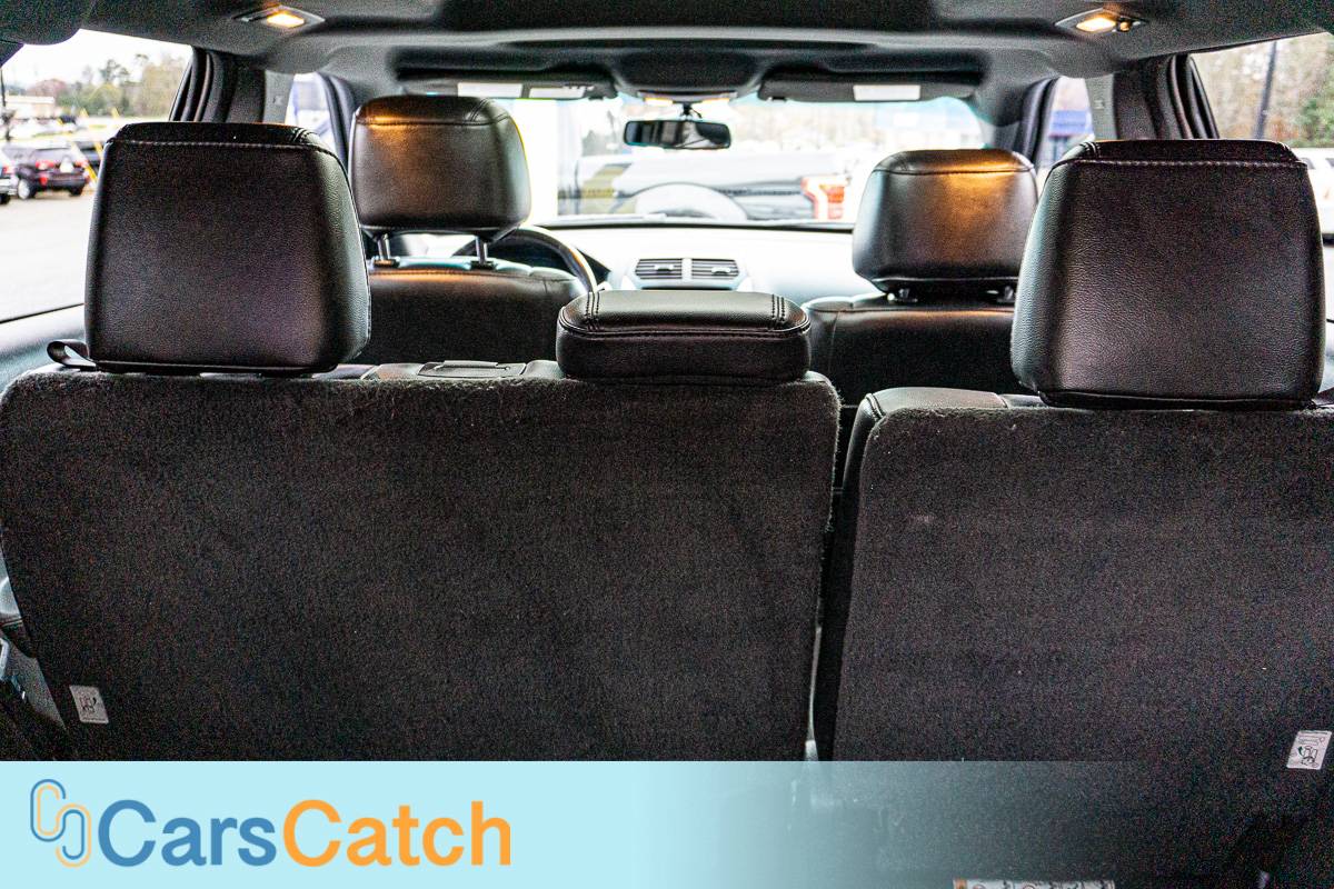 CARSCATCH - Used vehicle - SUV FORD EXPLORER 2015