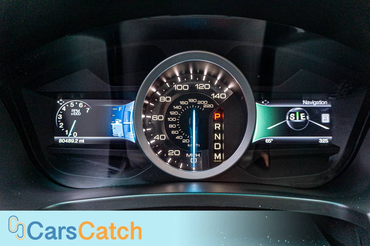 CARSCATCH - Used vehicle - SUV FORD EXPLORER 2015