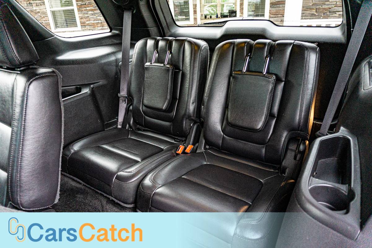 CARSCATCH - Used vehicle - SUV FORD EXPLORER 2015