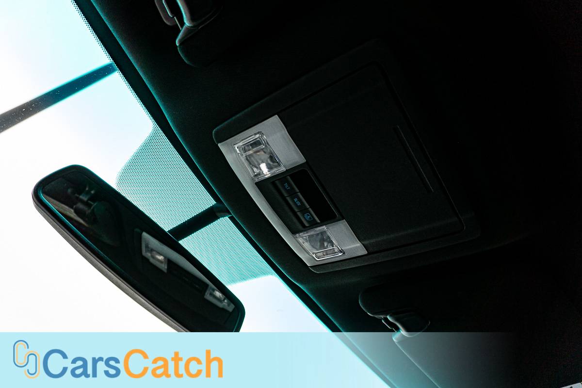 CARSCATCH - Used vehicle - SUV FORD EXPLORER 2015