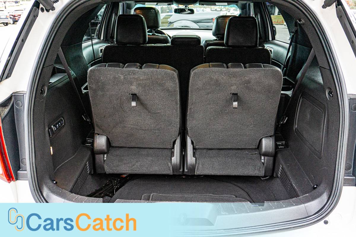 CARSCATCH - Used vehicle - SUV FORD EXPLORER 2015