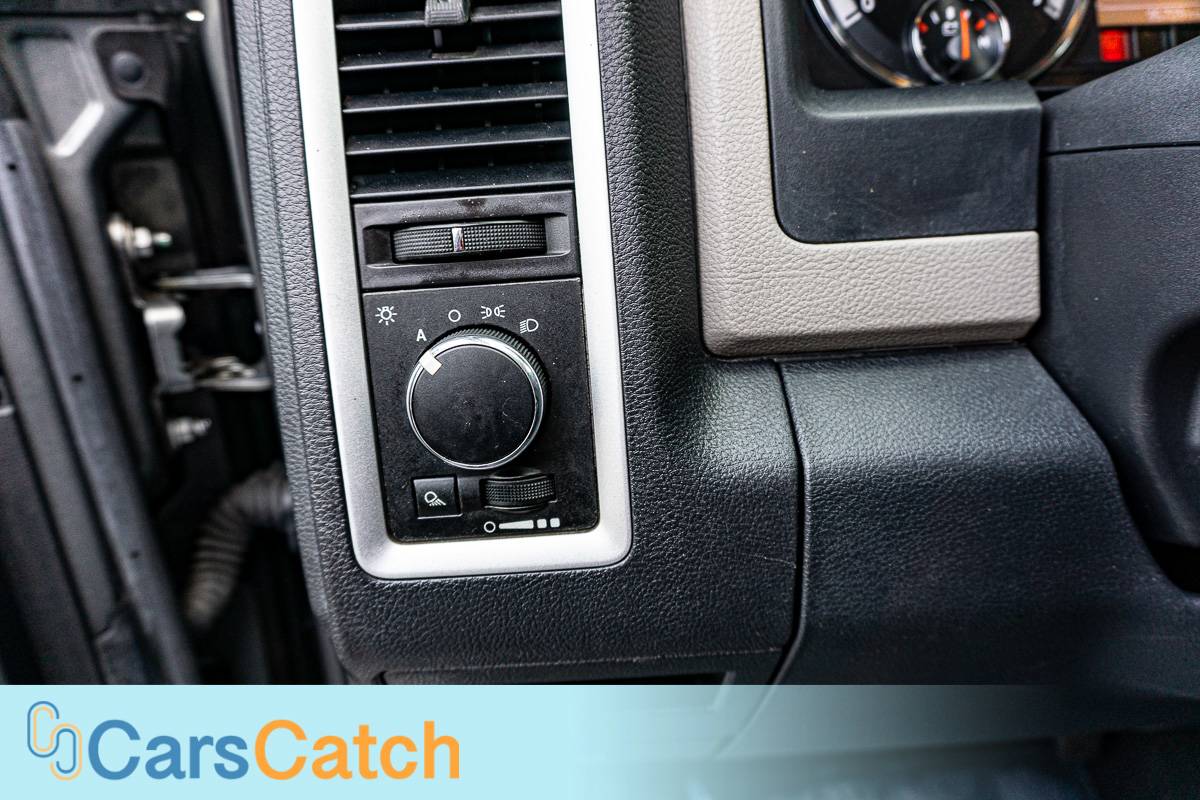 CARSCATCH - Used vehicle - Truck DODGE RAM 1500 2010