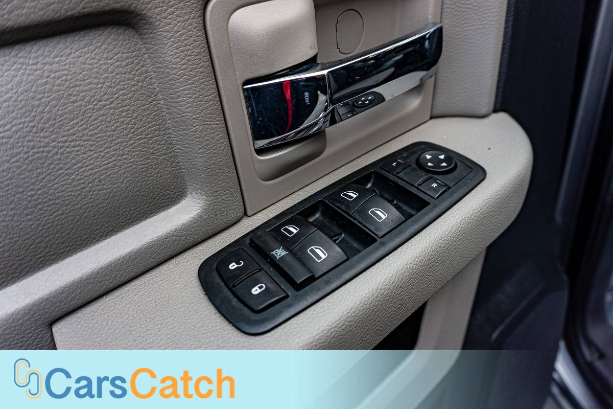 CARSCATCH - Used vehicle - Truck DODGE RAM 1500 2010