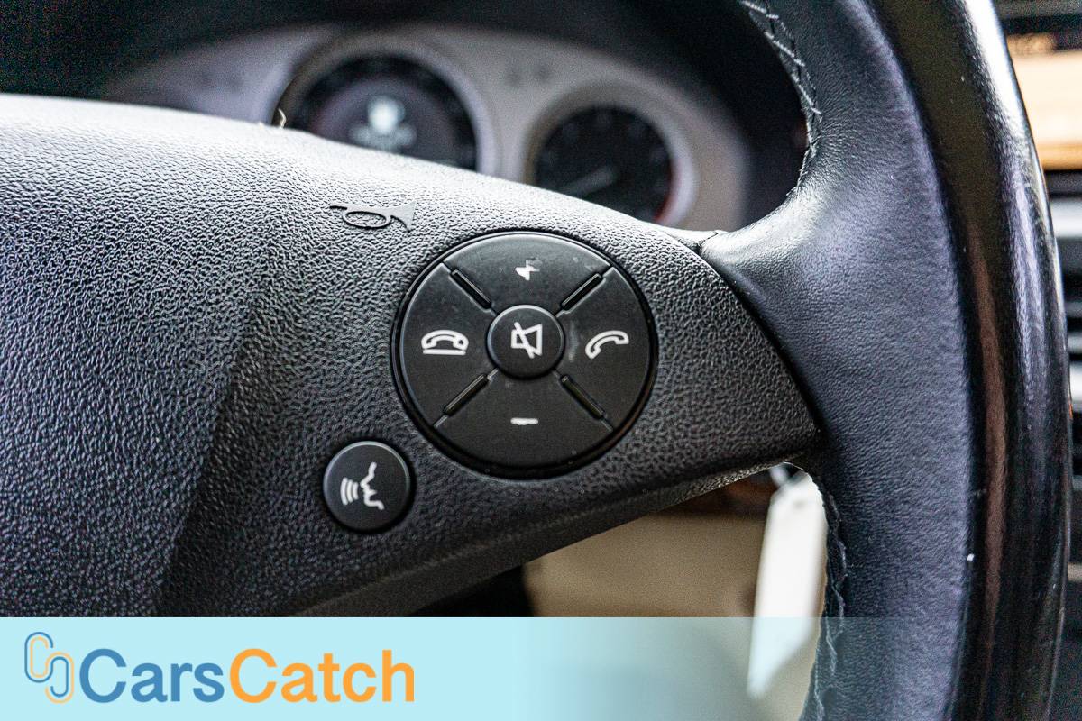 CARSCATCH - Used vehicle - SUV MERCEDES-BENZ GLK-CLASS 2012