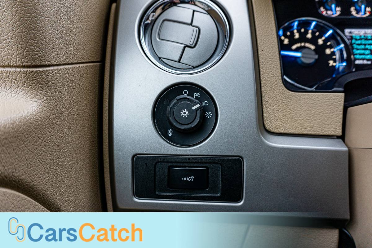 CARSCATCH - Used vehicle - Truck FORD F-150 2014