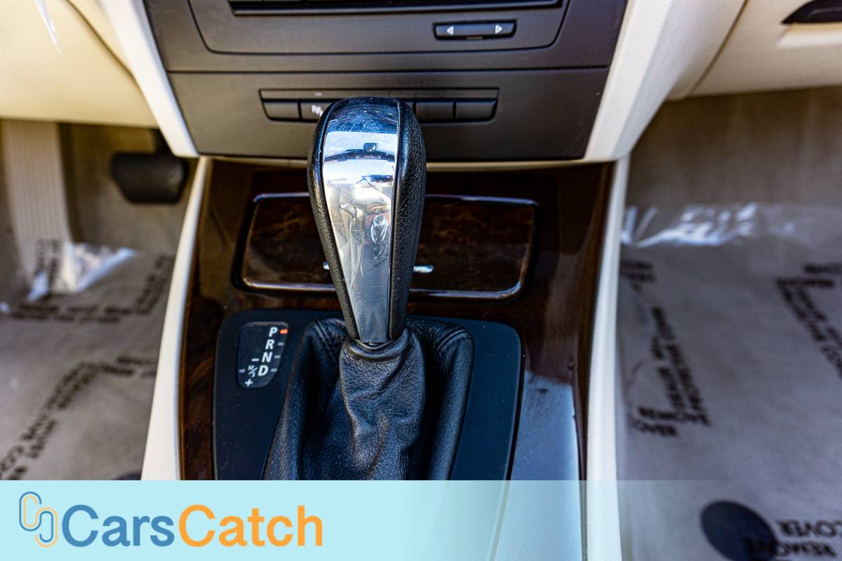 CARSCATCH - Used vehicle - Convertible BMW 3 SERIES 2013