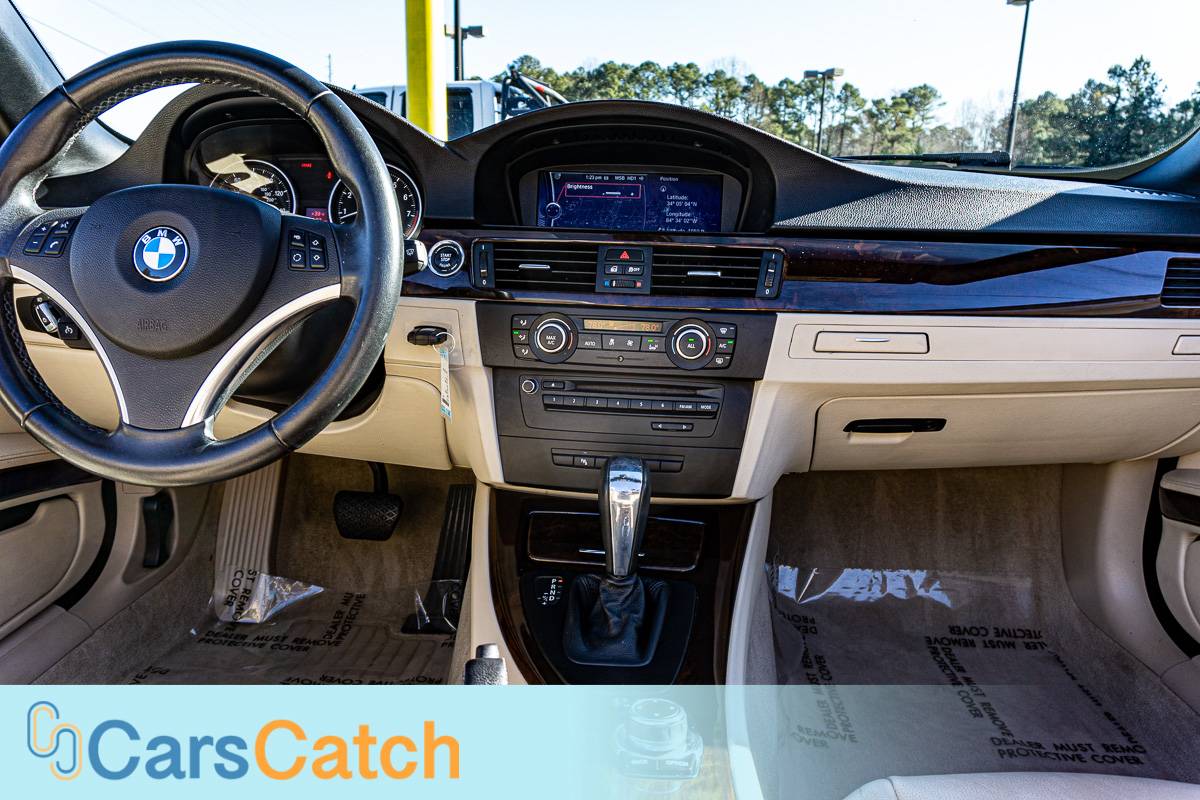 CARSCATCH - Used vehicle - Convertible BMW 3 SERIES 2013