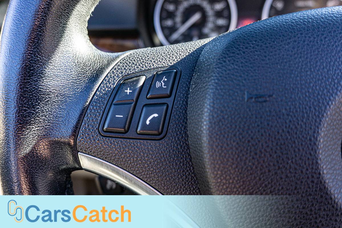 CARSCATCH - Used vehicle - Convertible BMW 3 SERIES 2013