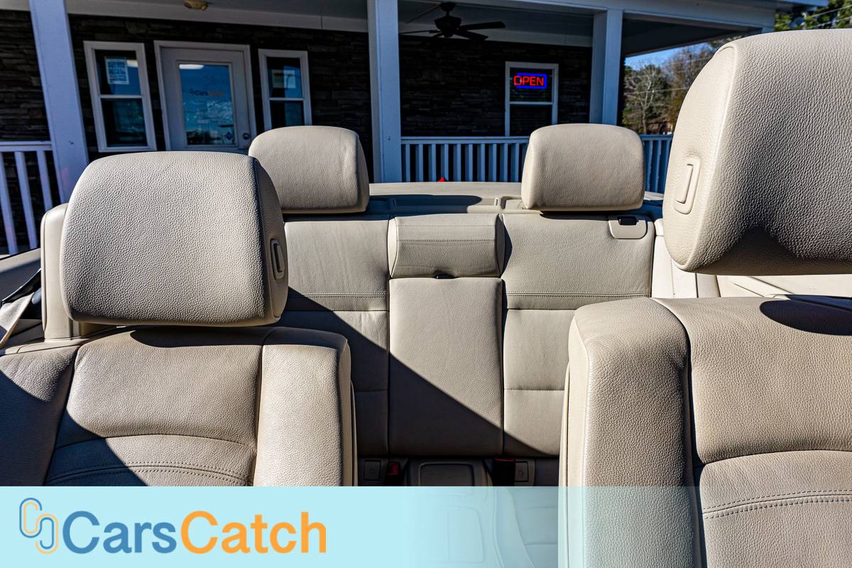 CARSCATCH - Used vehicle - Convertible BMW 3 SERIES 2013