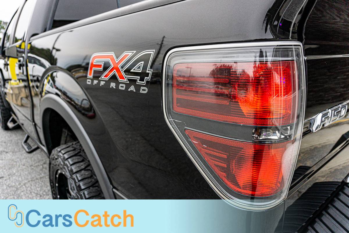 CARSCATCH - Used vehicle - Truck FORD F-150 2012