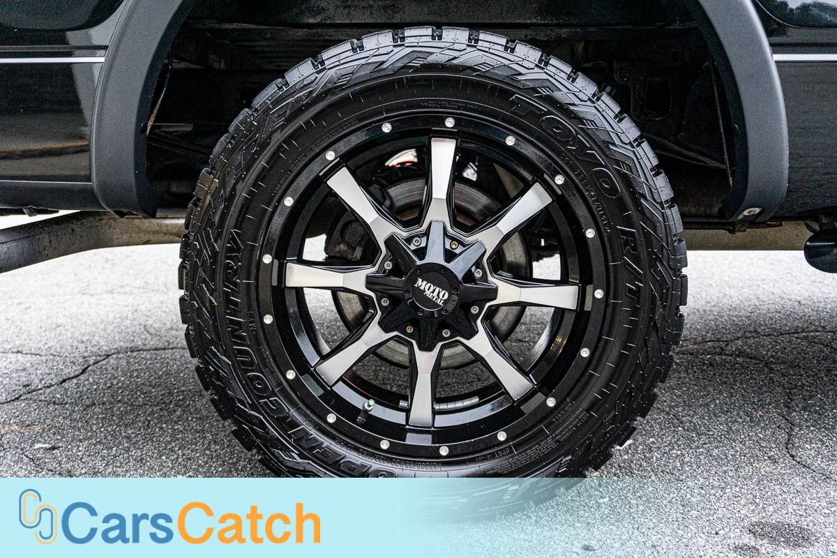 CARSCATCH - Used vehicle - Truck FORD F-150 2012