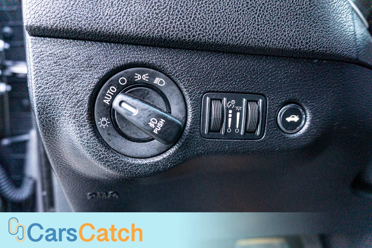 CARSCATCH - Used vehicle - Sedan DODGE CHARGER 2016