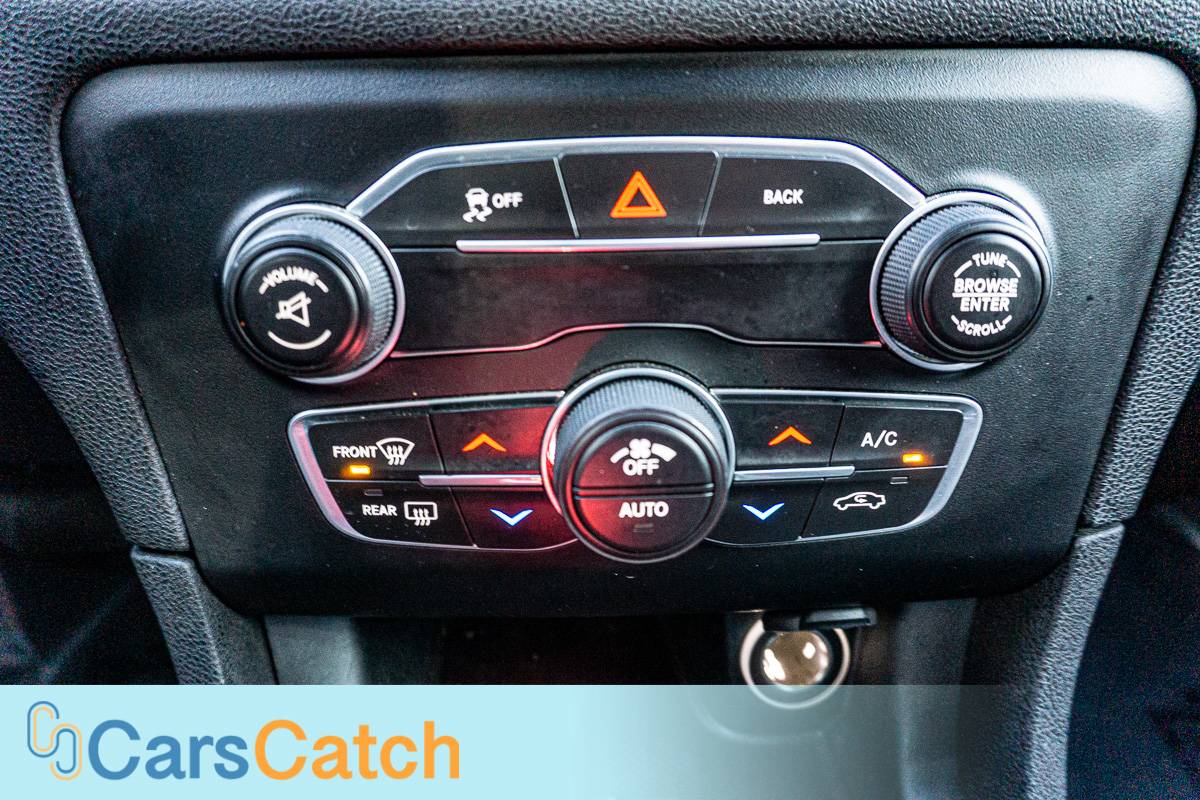 CARSCATCH - Used vehicle - Sedan DODGE CHARGER 2016