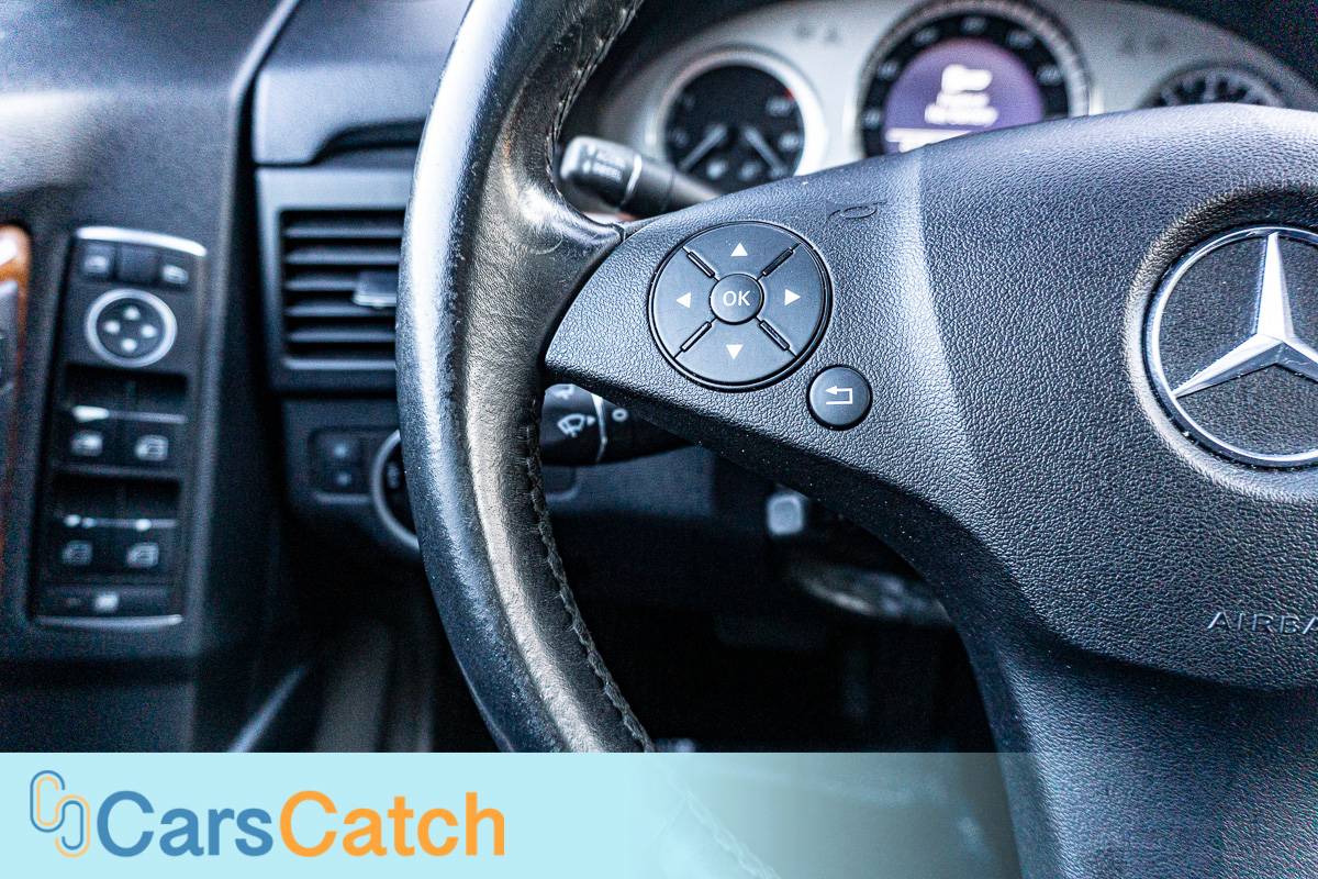 CARSCATCH - Used vehicle - SUV MERCEDES-BENZ GLK-CLASS 2012