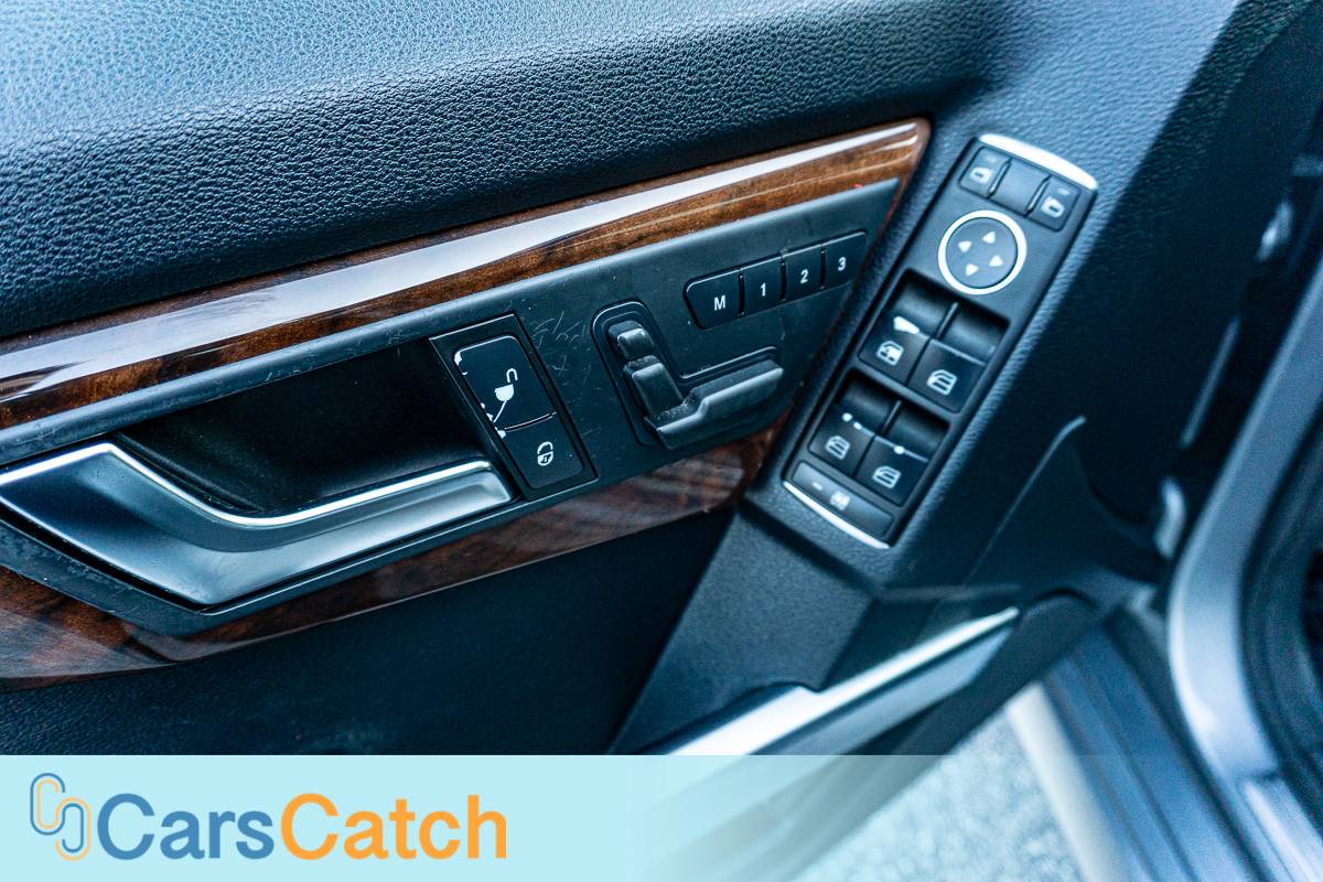 CARSCATCH - Used vehicle - SUV MERCEDES-BENZ GLK-CLASS 2012