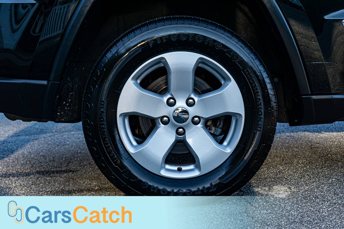 CARSCATCH - Used vehicle - SUV JEEP GRAND CHEROKEE 2012