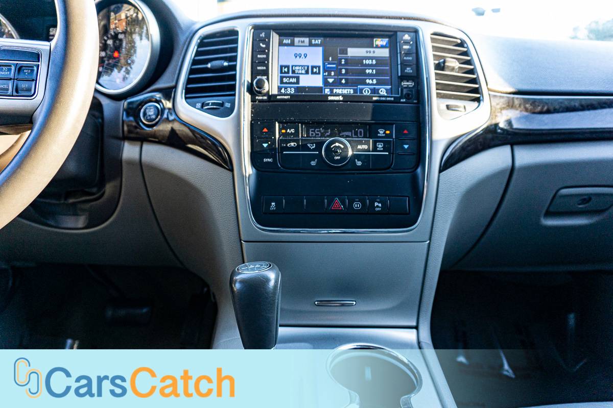 CARSCATCH - Used vehicle - SUV JEEP GRAND CHEROKEE 2012