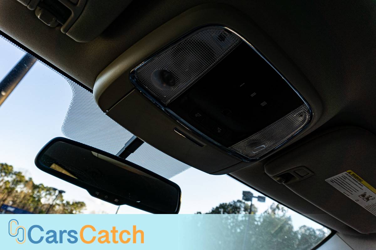 CARSCATCH - Used vehicle - SUV JEEP GRAND CHEROKEE 2012