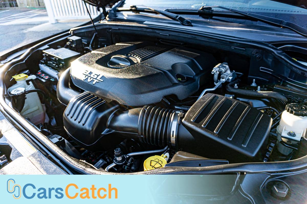 CARSCATCH - Used vehicle - SUV JEEP GRAND CHEROKEE 2012