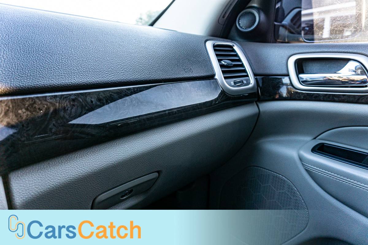 CARSCATCH - Used vehicle - SUV JEEP GRAND CHEROKEE 2012