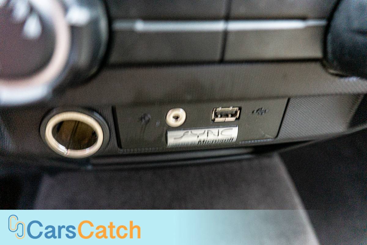 CARSCATCH - Used vehicle - Truck FORD F-150 2011