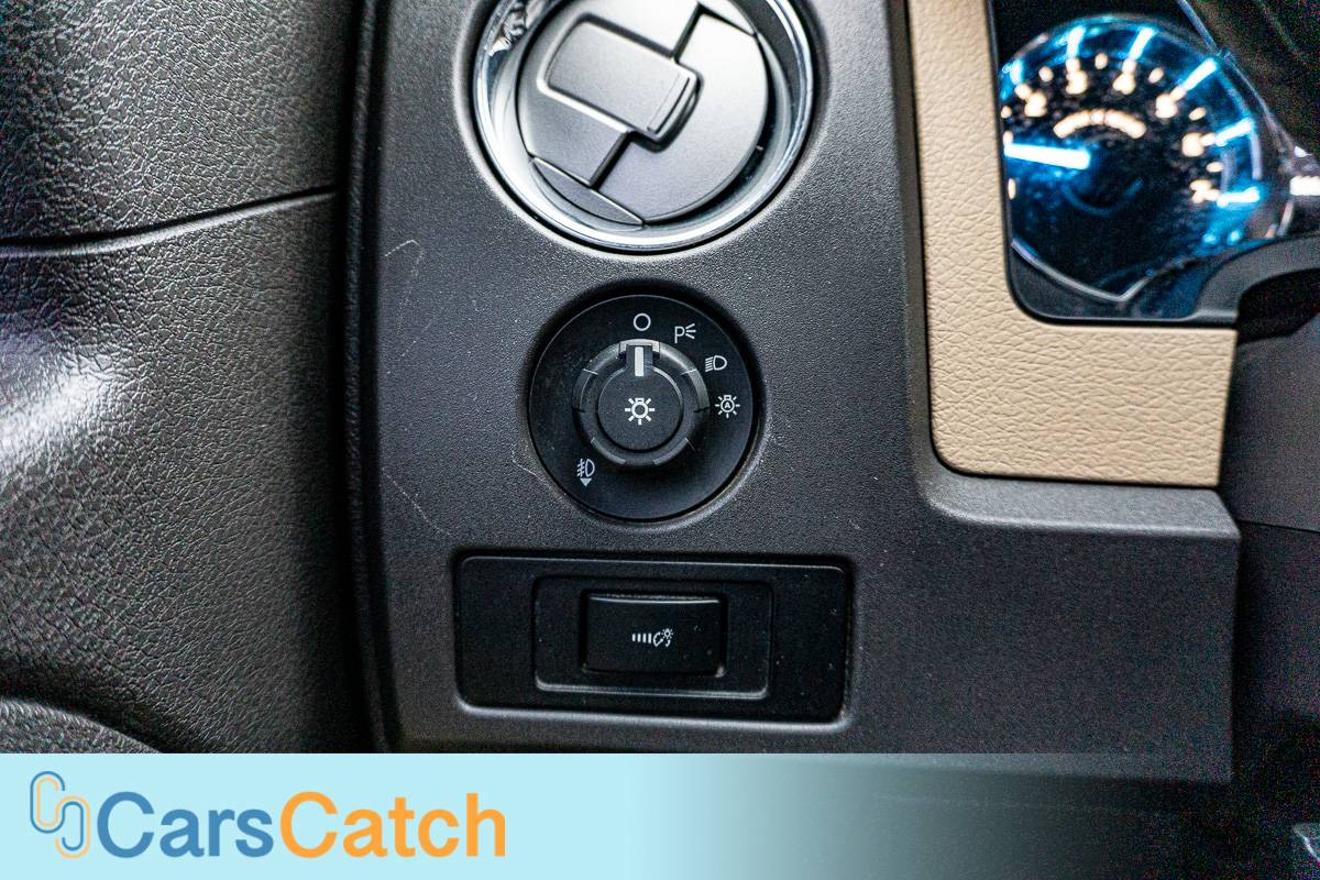 CARSCATCH - Used vehicle - Truck FORD F-150 2011