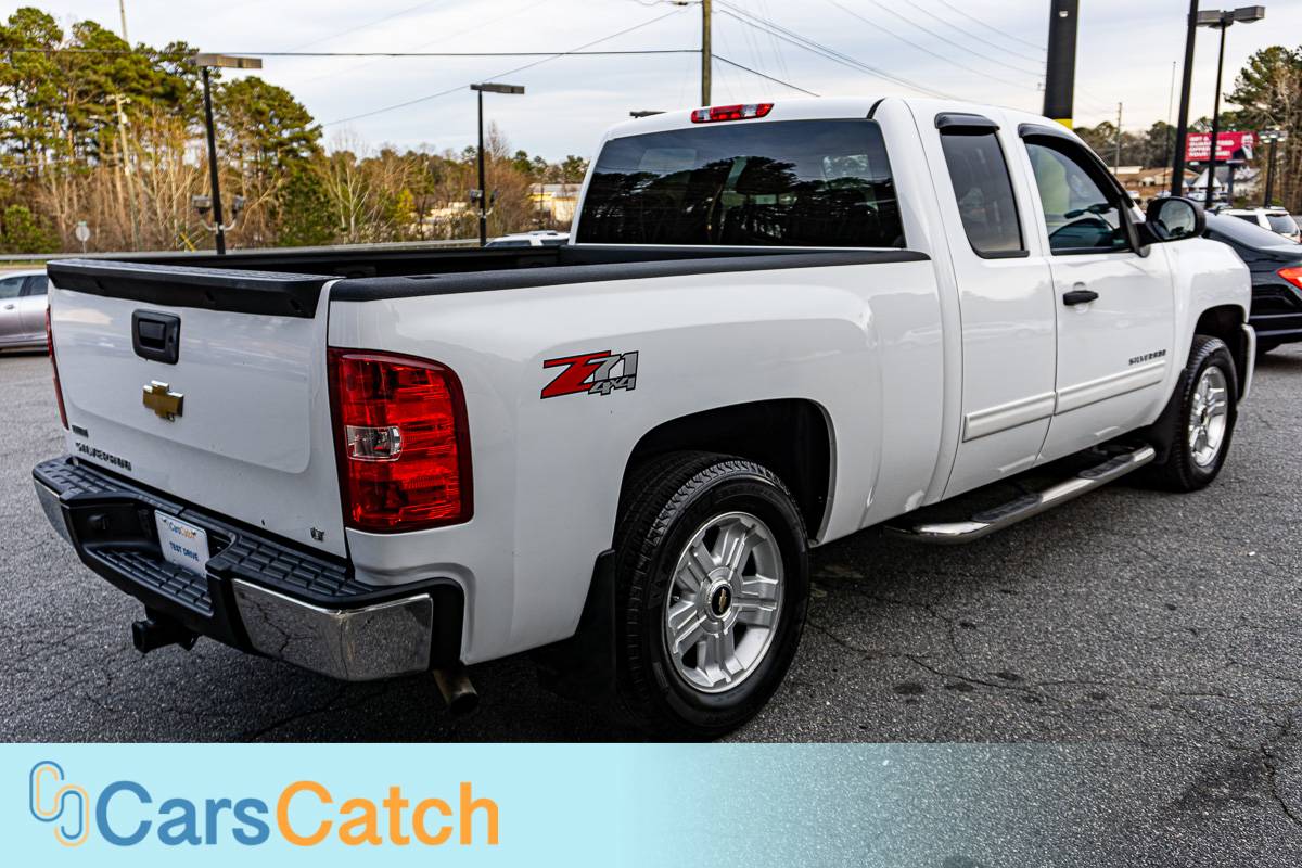 CARSCATCH - Used vehicle - Truck CHEVROLET SILVERADO 1500 2010