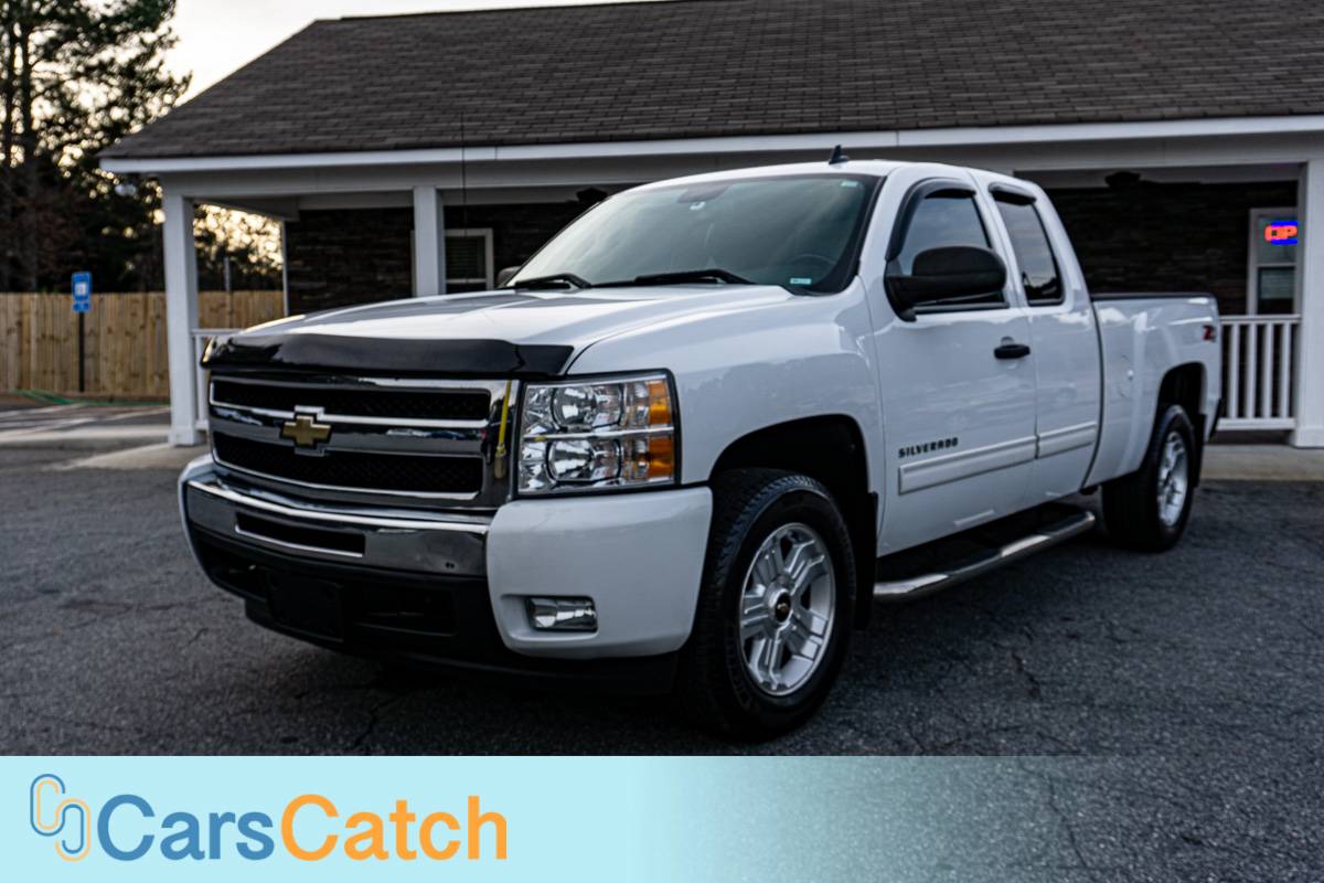 CARSCATCH - Used vehicle - Truck CHEVROLET SILVERADO 1500 2010