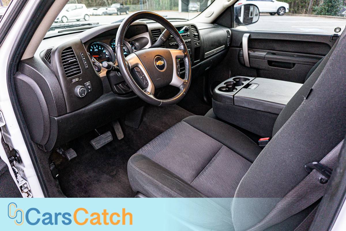 CARSCATCH - Used vehicle - Truck CHEVROLET SILVERADO 1500 2010