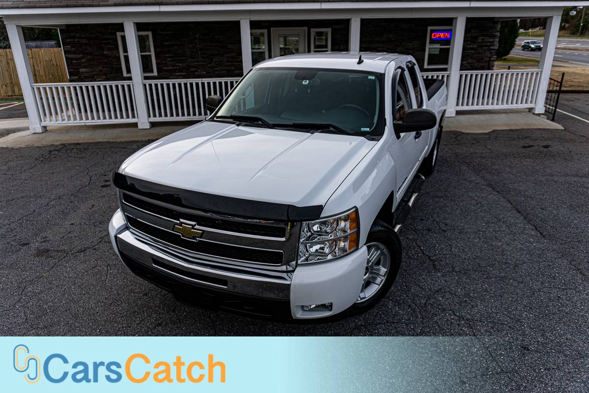 CARSCATCH - Used vehicle - Truck CHEVROLET SILVERADO 1500 2010