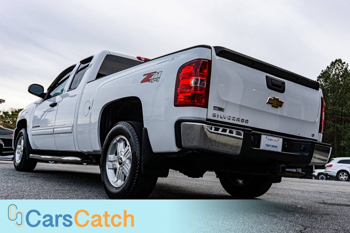 CARSCATCH - Used vehicle - Truck CHEVROLET SILVERADO 1500 2010