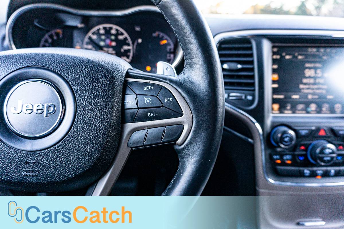 CARSCATCH - Used vehicle - SUV JEEP GRAND CHEROKEE 2014