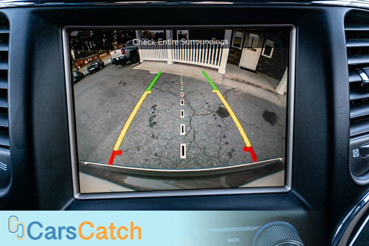 CARSCATCH - Used vehicle - SUV JEEP GRAND CHEROKEE 2014