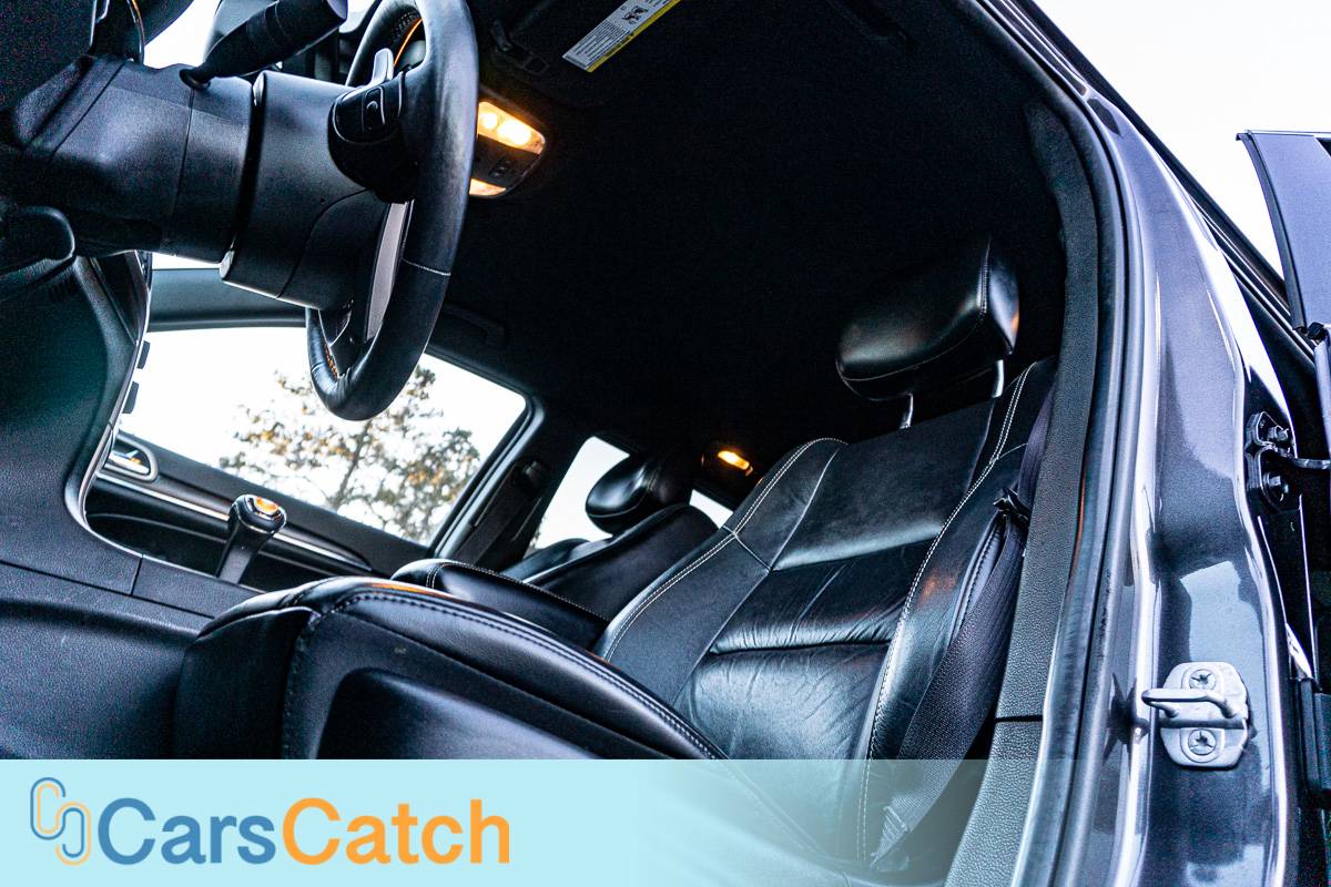 CARSCATCH - Used vehicle - SUV JEEP GRAND CHEROKEE 2014