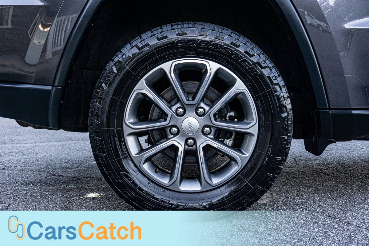 CARSCATCH - Used vehicle - SUV JEEP GRAND CHEROKEE 2014