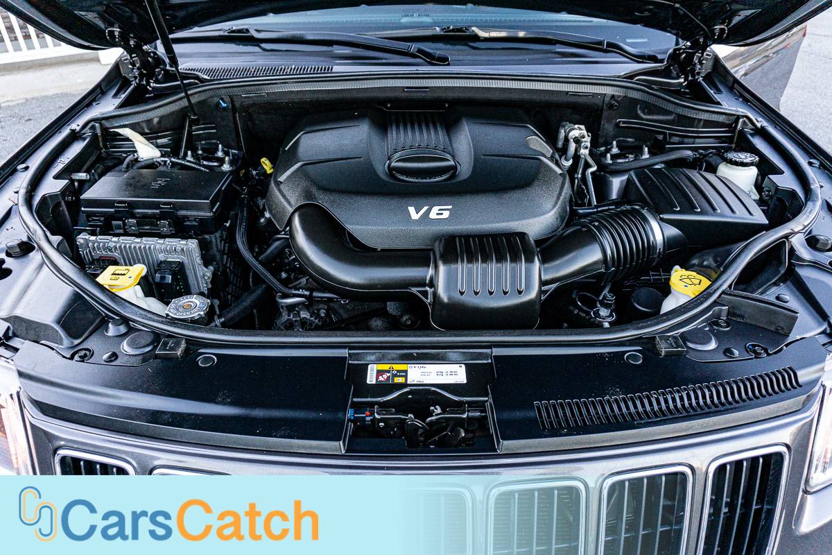 CARSCATCH - Used vehicle - SUV JEEP GRAND CHEROKEE 2014