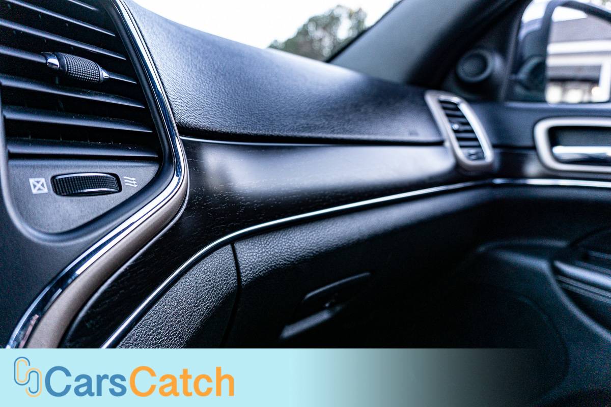 CARSCATCH - Used vehicle - SUV JEEP GRAND CHEROKEE 2014