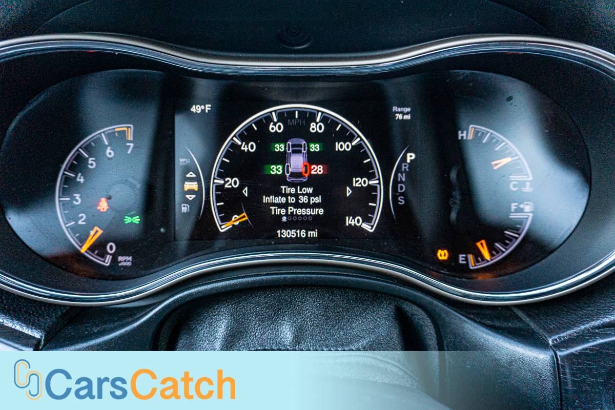 CARSCATCH - Used vehicle - SUV JEEP GRAND CHEROKEE 2014