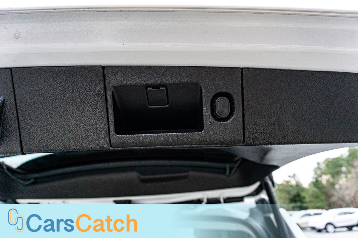 CARSCATCH - Used vehicle - SUV CHEVROLET SUBURBAN 2020