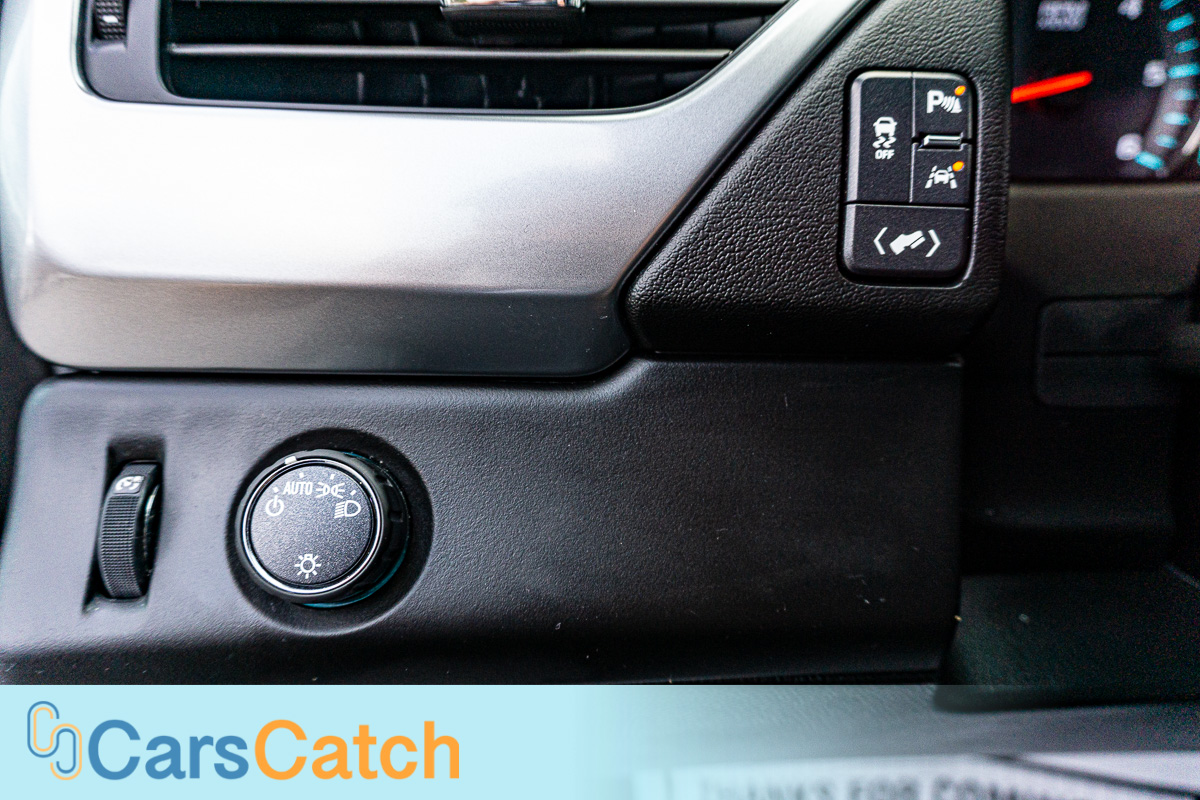 CARSCATCH - Used vehicle - SUV CHEVROLET SUBURBAN 2020