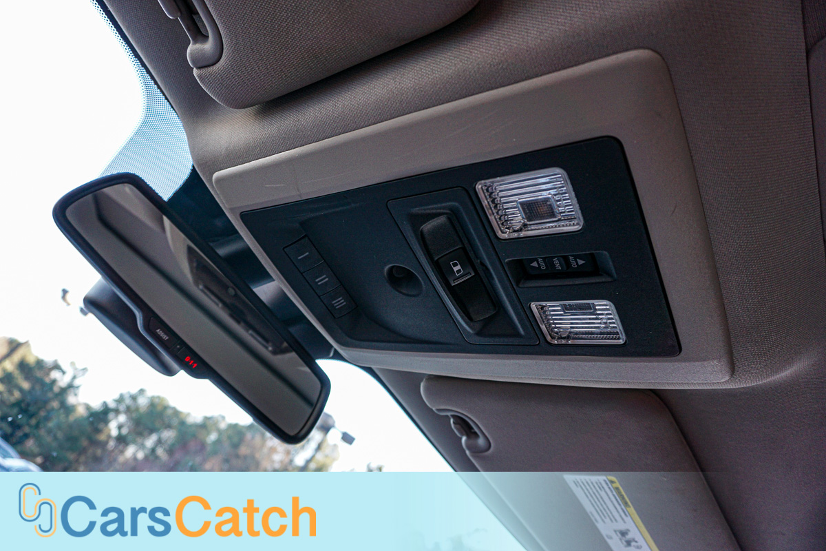 CARSCATCH - Used vehicle - Truck RAM 1500 2014