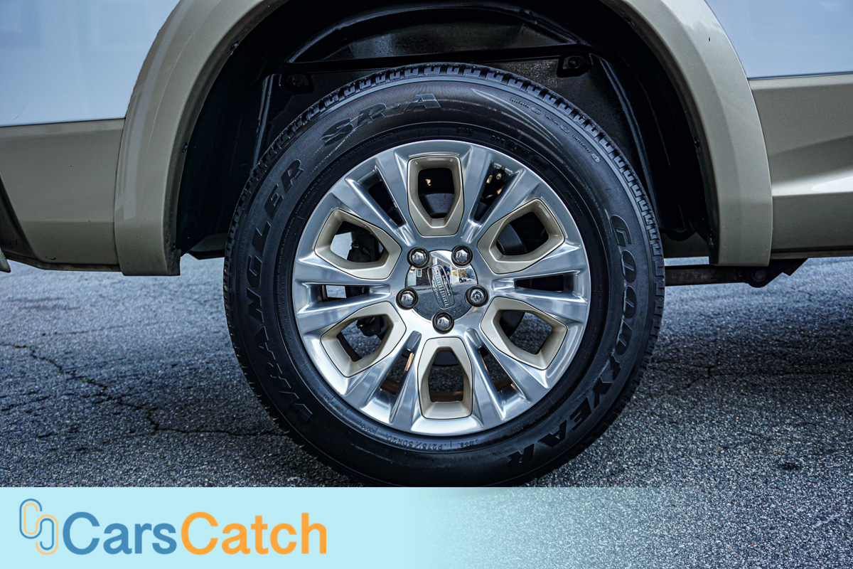 CARSCATCH - Used vehicle - Truck RAM 1500 2014