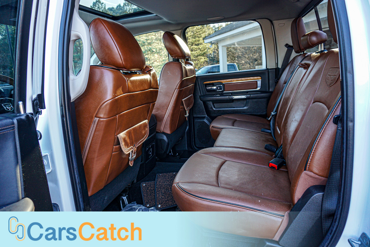 CARSCATCH - Used vehicle - Truck RAM 1500 2014